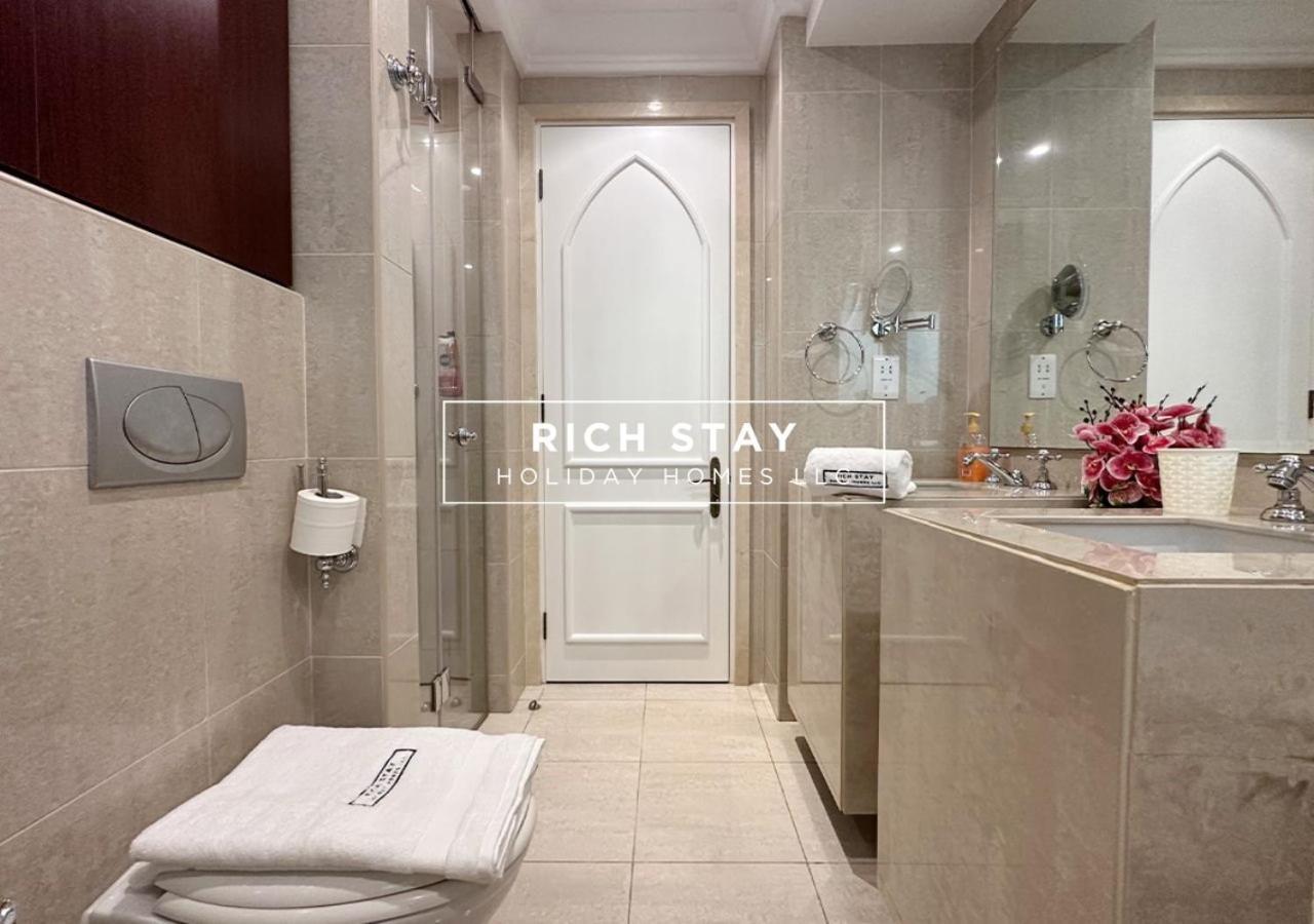 Upgraded 1br In Downtown With Burj Khalifa View * Дубай